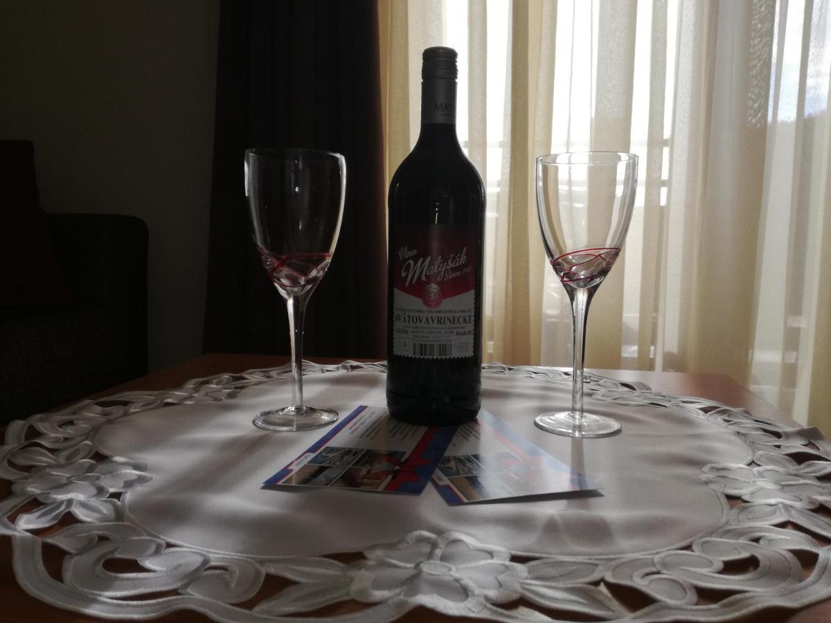 Luxury Apartment Bešeňová 外观 照片